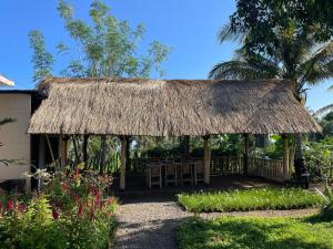 Rinjani Eco Villa Senaru外面的花园