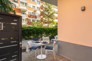 Foto Luganos asuva majutusasutuse Lake Modern Suites - Free Parking galeriist