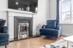 Posezení v ubytování Seven Space Central Town House with Parking