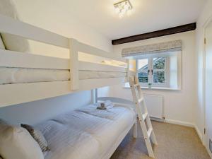 Dviaukštė lova arba lovos apgyvendinimo įstaigoje 3 Bed in Coniston 82510