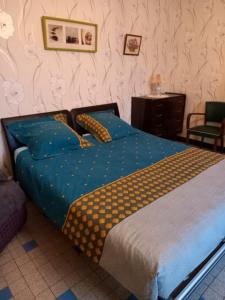 Postel nebo postele na pokoji v ubytování Maison charmante à Chepy avec jardin et piste de pétanque