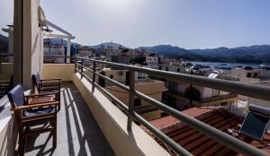 Nespecifikovaný výhled na hory nebo výhled na hory při pohledu z aparthotelu