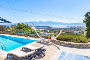 Fotografie z fotogalerie ubytování Villa Friends v destinaci Katsíkia + 42 fotografií