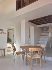 Galería fotográfica de Susu Jutaek - Beautiful Sunset at Hanlim and Aewol en Jeju