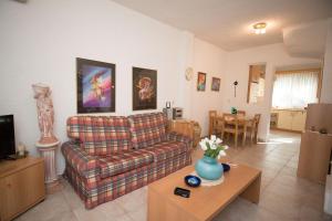 Gallery image of Bianca’s House in Skála Foúrkas +16 photos