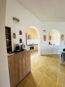 Kuchyň nebo kuchyňský kout v ubytování Dawlet ix-Xemx Gozo Farmhouse
