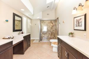 A bathroom at Multi Level Oceanfront Home With Oceanviews and Private Patio on the Sand