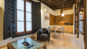 A kitchen or kitchenette at Casa de los Mozárabes by Toledo AP