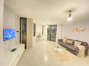 Μια τηλεόραση ή/και κέντρο ψυχαγωγίας στο Windhoek perfect stay
