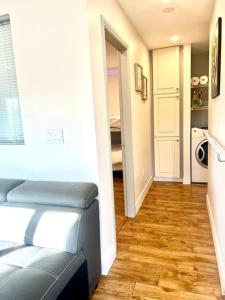 Gallery image of Westview Vacation Rental - Two BR House in North Vancouver +20 photos