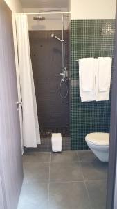 Kylpyhuone majoituspaikassa Hótel Valaskjálf