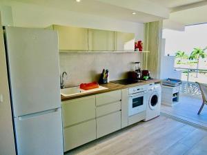 Cucina o angolo cottura di studio :paradise beach