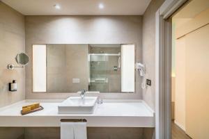 Koupelna v ubytování Occidental Fuengirola