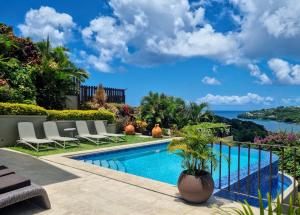 Bazén v ubytování Ocean Crest Villas nebo v jeho okolí
