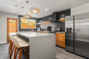 Kuchyň nebo kuchyňský kout v ubytování Gazer Ranch