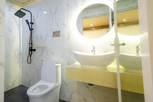 Koupelna v ubytování Urbanview Hotel Kota Tua Jakarta + 11 fotografií