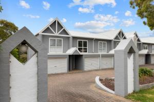 a bedroom home in the subdivision at Dunsmore Lodge in Cowes
