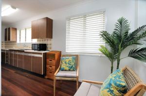 Kuchyň nebo kuchyňský kout v ubytování 34 Corser Street Burnett Heads