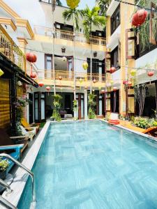 Bazén v ubytování Hoi An Golden Horse Villa nebo v jeho okolí