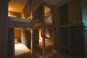 The One Hostel Hanoi 객실 이층 침대