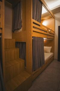 The One Hostel Hanoi 객실 침대