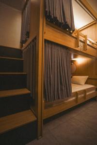 Postel nebo postele na pokoji v ubytování The One Hostel Hanoi