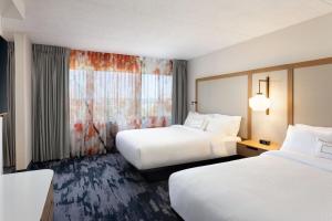 Postel nebo postele na pokoji v ubytování Fairfield Inn & Suites by Marriott Denver Southwest/Lakewood