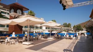 Ресторан / где поесть в Bellazure Hotel