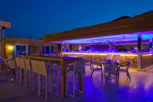 Ресторан / где поесть в Bellazure Hotel