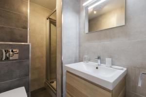 Kúpeľňa v ubytovaní Hameau Des Grands Montets - Apartment 127 - Happy Rentals