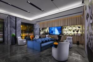 Posezení v ubytování Echarm International Hotel Guangzhou Beijing Road Pedestrian Street Tianzi Wharf Branch - Free Shuttle Bus to Canton Fair Complex During Canton Fair Period
