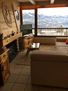 Posezení v ubytování Vue Mont Blanc et toute la chaîne