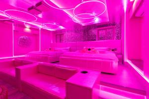 Postel nebo postele na pokoji v ubytování Design Hotel W Zip Club
