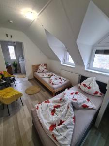 Posteľ alebo postele v izbe v ubytovaní Tom Apartmans