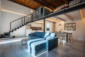 Χώρος καθιστικού στο NEW 2024 - ANCIENT GRAVEDONA - where Lake Como classic style meets modern design and comforts - Larihome A40