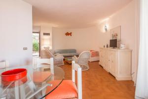 ポルト・チェルボにあるCala Flores Gem - Sea View Lovely Apartmentのギャラリーの写真