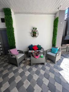 Posezení v ubytování Cosy Apartment with Good Location Self Check In