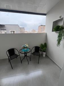 Balkón nebo terasa v ubytování Cosy Apartment with Good Location Self Check In