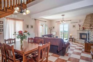 Χώρος καθιστικού στο Villa Amalia +26 φωτογραφίες
