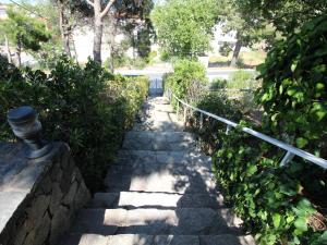 Vonkajšia záhrada v ubytovaní Apartamento con gran terraza y vistas panorámicas, a 300 m de la playa. - ES-228-45