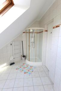 Kúpeľňa v ubytovaní Enci Apartman