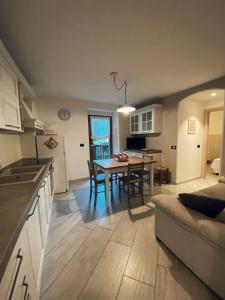A kitchen or kitchenette at ALLA CAMPANELLA