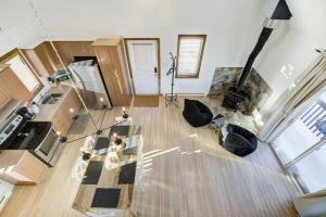 Intimate Apartment with Scenic Views的厨房或小厨房