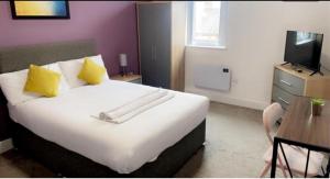 Postel nebo postele na pokoji v ubytování Sandal Park View - Duplex Relocations