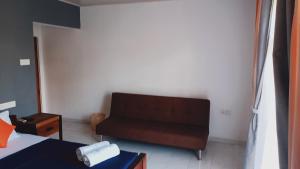 Χώρος καθιστικού στο Andorra Tourist Resort Anuradhapura