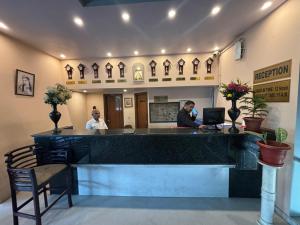 Vstupní hala nebo recepce v ubytování Hotel Maya international + 37 fotografií