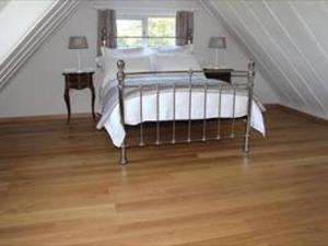 Легло или легла в стая в Lovely 1-Bed Cottage in rural cowbeech Hailsham