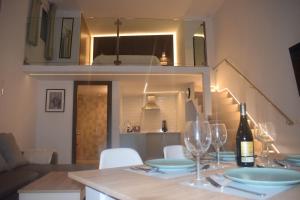 Nápoje v ubytování LOFT Reyes Católicos Parking privado INCLUIDO