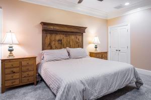 Postel nebo postele na pokoji v ubytování Whitestone Inn