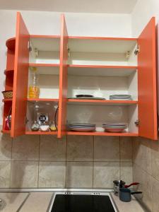 A kitchen or kitchenette at Tea